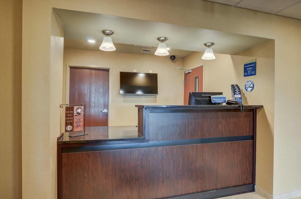 Cobblestone Inn & Suites - Lakin 外观 照片